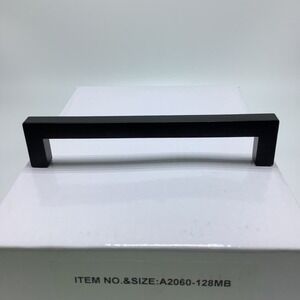 25 Pack Silverline Solid Square Cabinet Handles Matte Black‎ Pulls Packaged